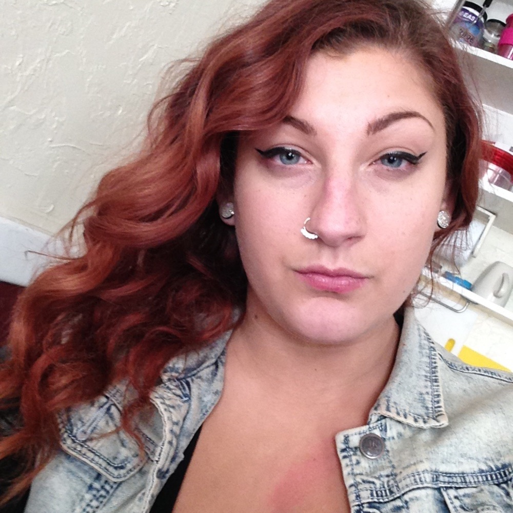 Meet your Posher, Kayla